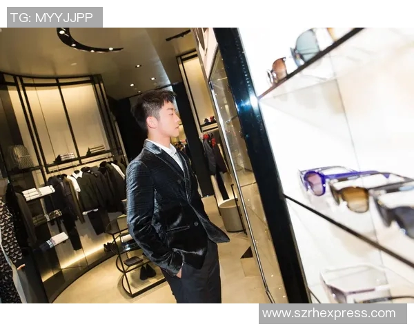 时尚足球明星男士礼服精选展示尽显绅士风范与运动魅力